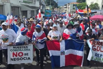 El movimiento ‘Unidos Somos Más’ marchó en San Felipe contra la explotación minera en la Cordillera Septentrional