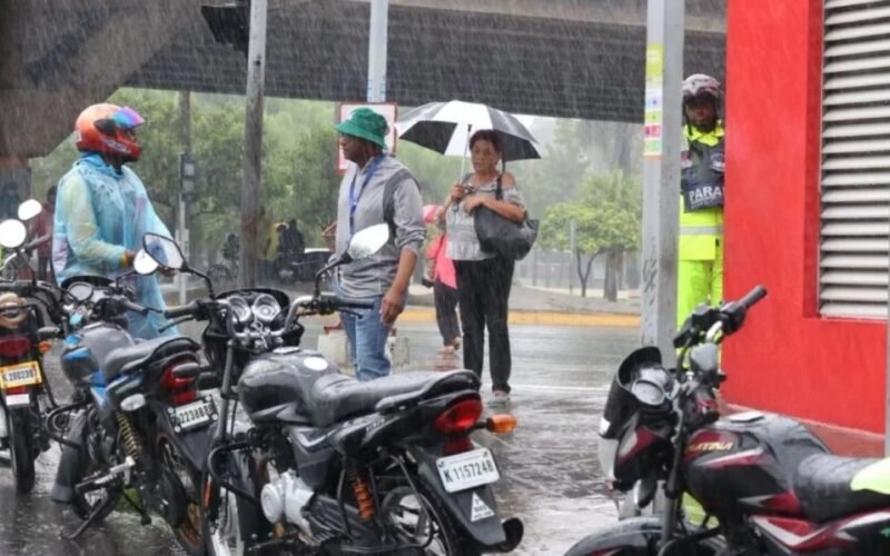 Vaguada y onda tropical se combinarán para generar aguaceros en varias provincias